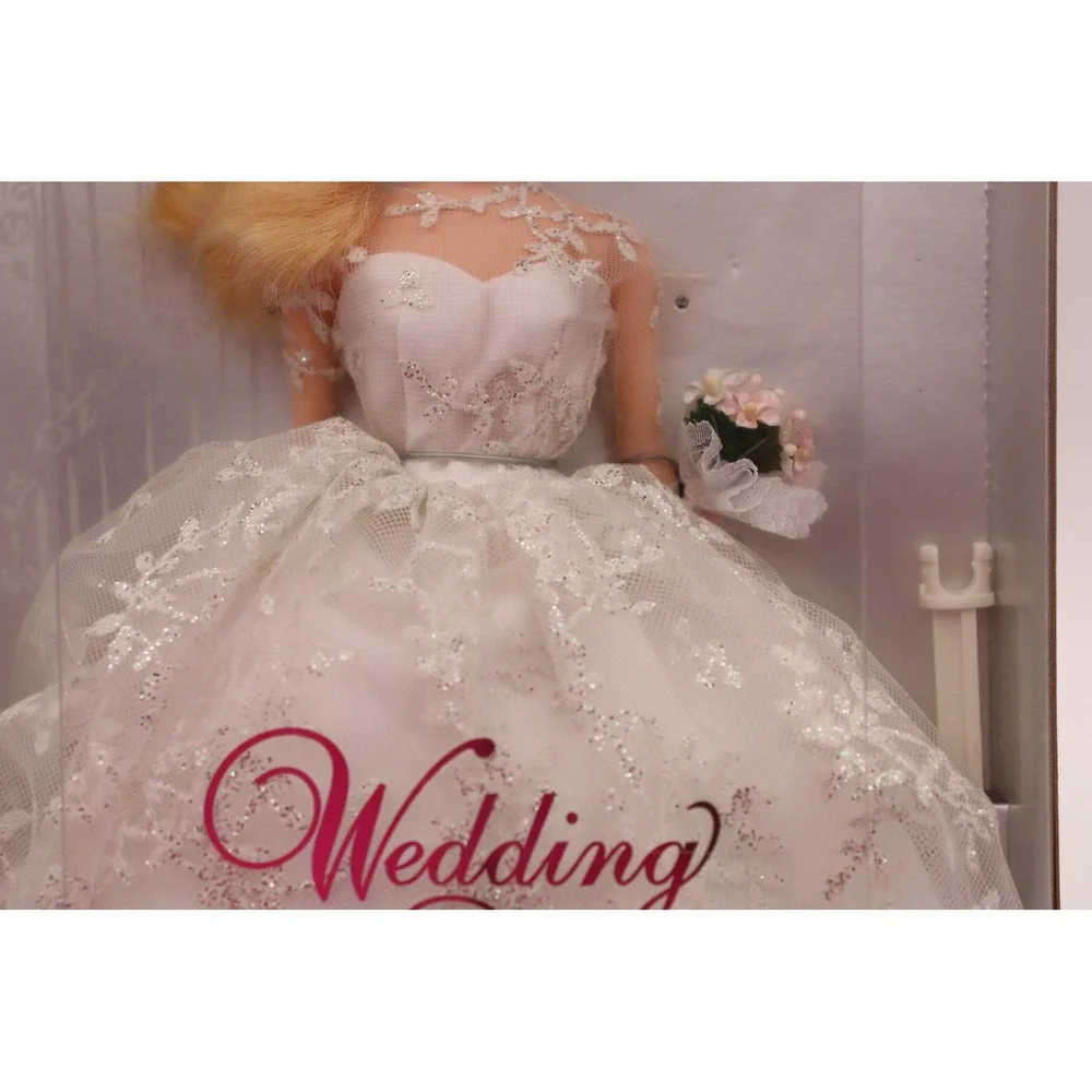 Vintage Mattel Wedding Day Barbie 1996 Model #17119